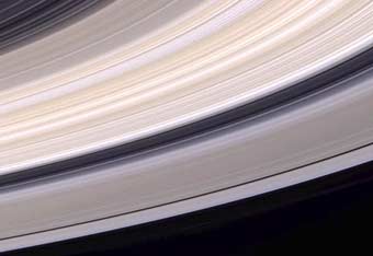 Фотография колец Сатурна. Сделана Cassini
